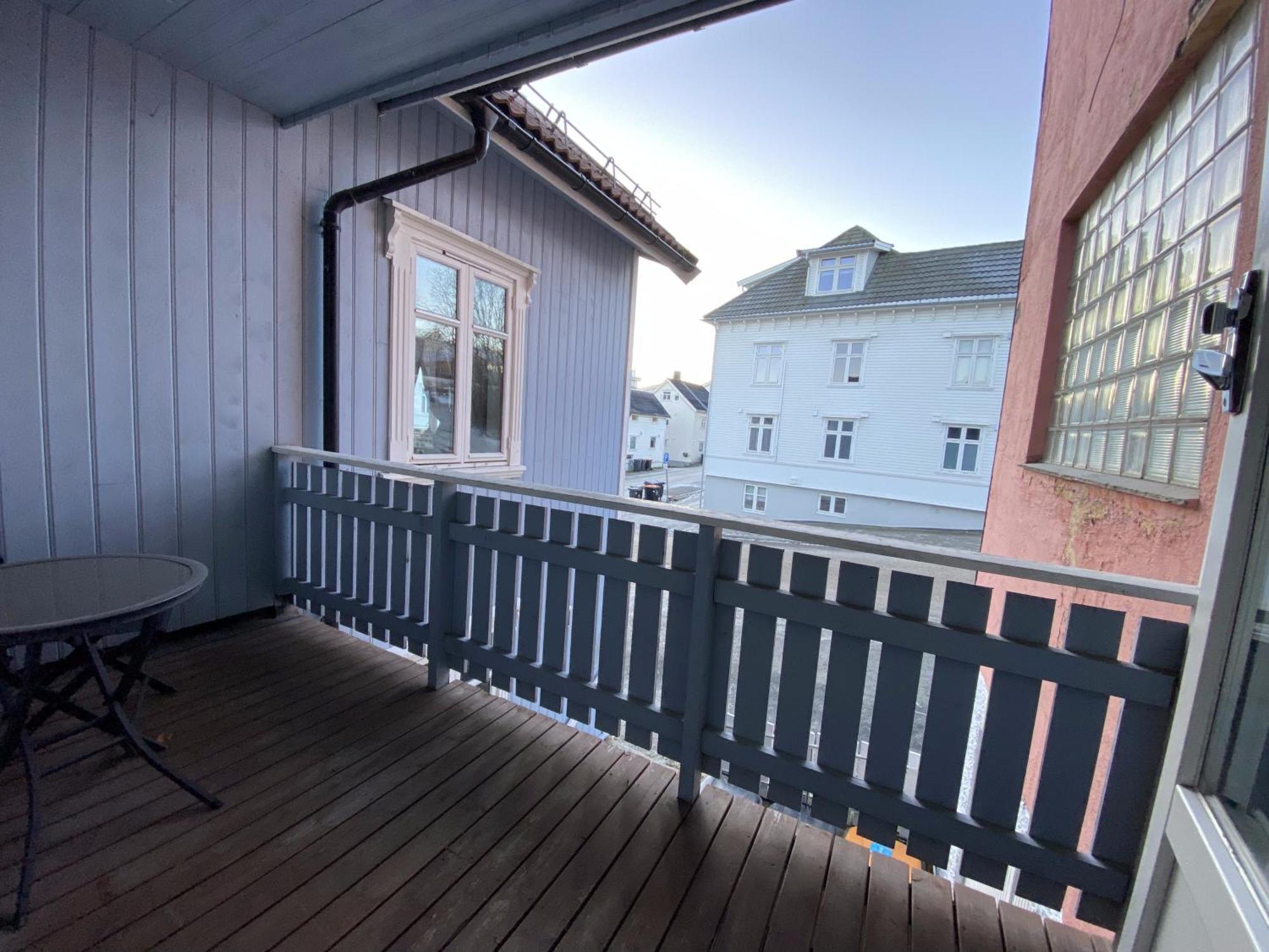 Enter Tromso - Luxury 4 Bedroom Apartment Exterior photo